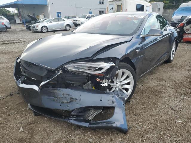 5YJSA1E14HF191870 - 2017 TESLA MODEL S ნაცრისფერი ფოტო 2