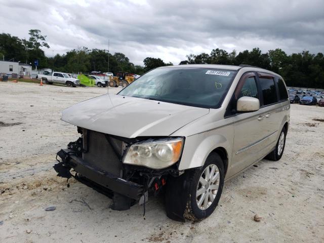 2C4RC1BG6DR758922 - 2013 CHRYSLER TOWN & COU BEIGE photo 2