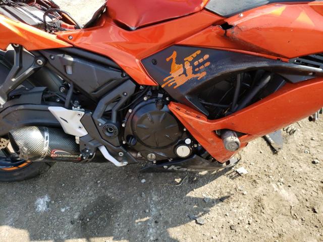 JKAEXEJ19HDA02160 - 2017 KAWASAKI EX650 J ნარინჯისფერი ფოტო 7