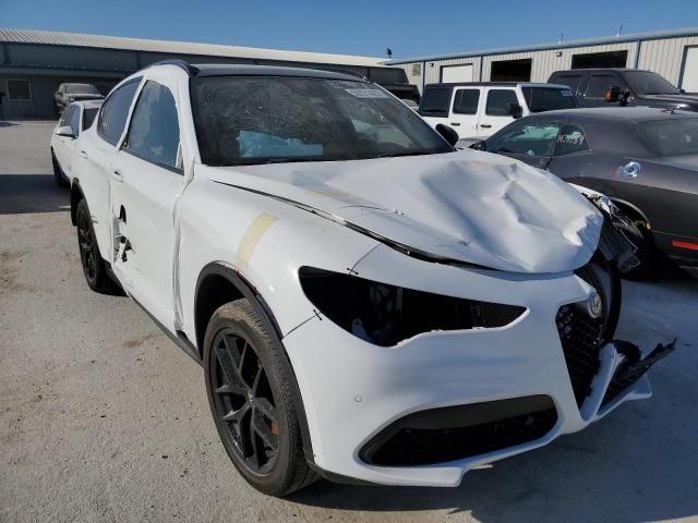 ZASPAJAN1L7C94233 - 2020 ALFA ROMEO STELVIO WHITE photo 1