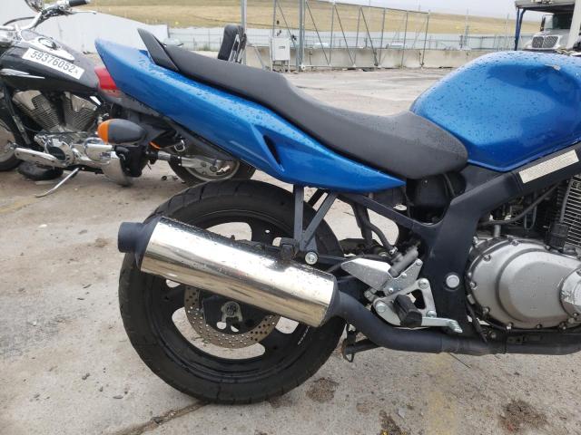 VTTGM51AX42103098 - 2004 SUZUKI GS500 FK BLUE photo 6