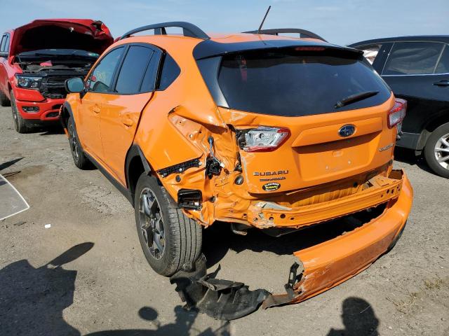 JF2GTAAC8JH323933 - 2018 SUBARU CROSSTREK ORANGE photo 3