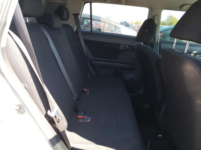 JTLKE50E081010850 - 2008 TOYOTA SCION XB SILVER photo 6