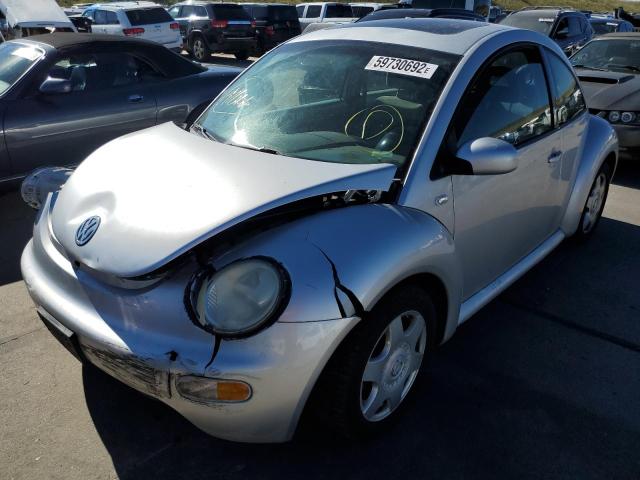 3VWCD21C91M446651 - 2001 VOLKSWAGEN NEW BEETLE 银色 照片 2