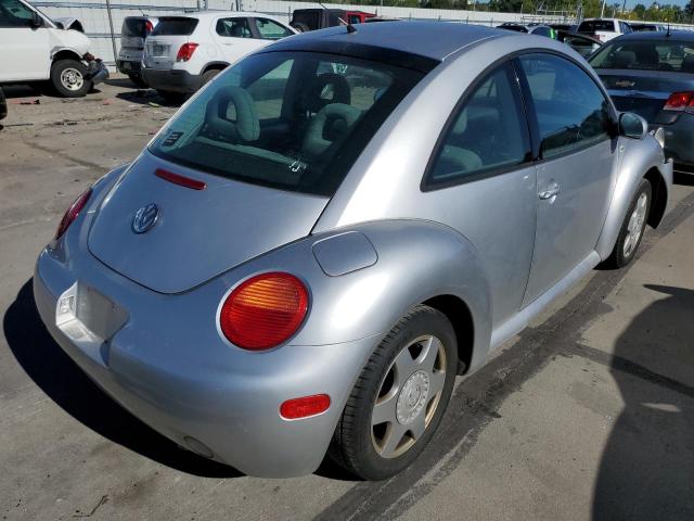 3VWCD21C91M446651 - 2001 VOLKSWAGEN NEW BEETLE 银色 照片 4