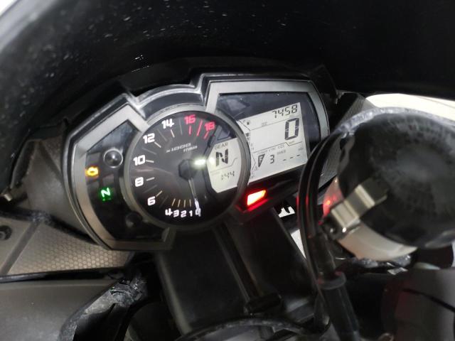 JKBZXJH13KA000843 - 2019 KAWASAKI ZX636 K GRAY photo 8