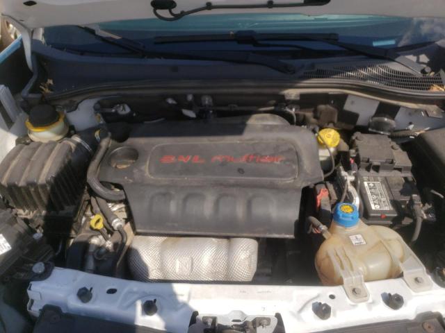 ZFBERFAT0G6B04427 - 2016 RAM PROMASTER ორფეროვანი ფოტო 7