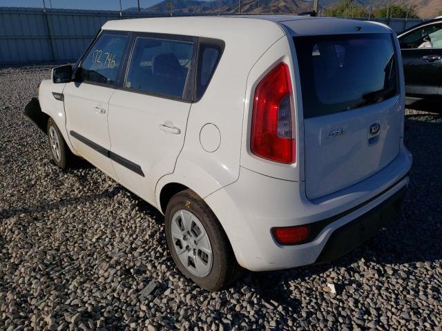 KNDJT2A54D7526002 - 2013 KIA SOUL WHITE photo 3