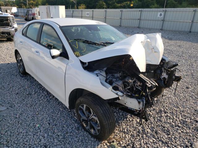 3KPF24AD7ME325075 - 2021 KIA FORTE FE WHITE photo 1