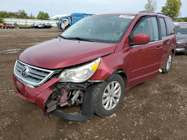 2C4RVABG9CR354327 - 2012 VOLKSWAGEN ROUTAN SE RED photo 2