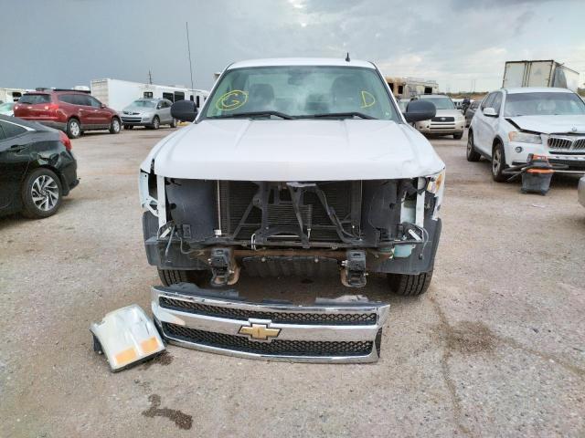 1GCEC14C18Z178384 - 2008 CHEVROLET SILVERADO WHITE photo 9