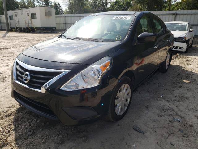 3N1CN7AP6JL808010 - 2018 NISSAN VERSA S BLACK photo 2