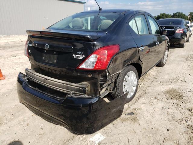 3N1CN7AP6JL808010 - 2018 NISSAN VERSA S BLACK photo 4