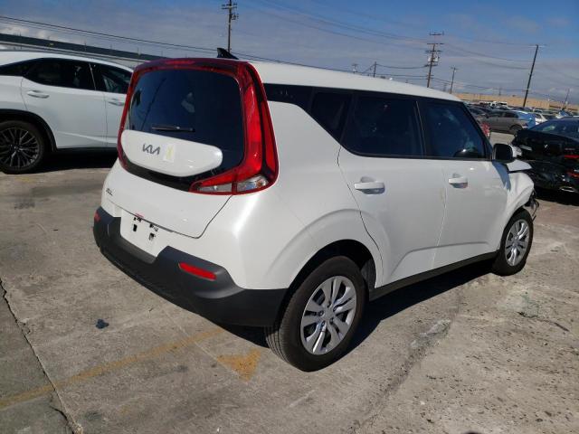 KNDJ23AU9N7172768 - 2022 KIA SOUL LX WHITE photo 4