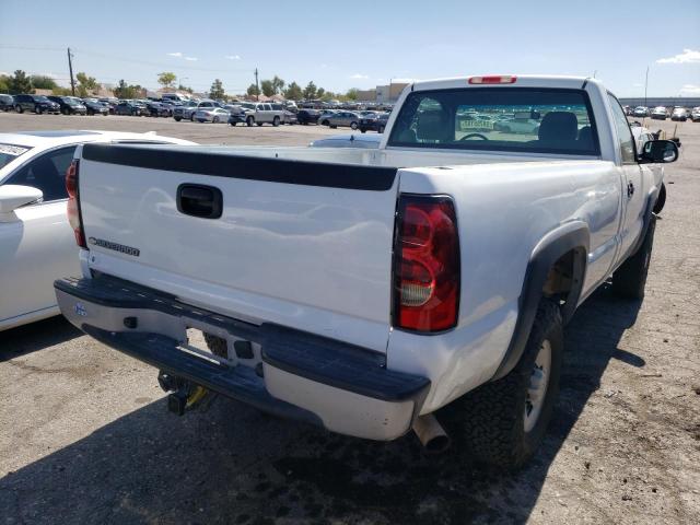 1GCHC24U36E151140 - 2006 CHEVROLET SILVERADO2 WHITE photo 4