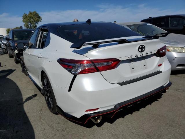 4T1NZ1AK0LU034952 - 2020 TOYOTA CAMRY TRD WHITE photo 3