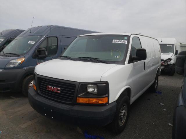 1GTZ7TBA3E1170462 - 2014 GMC SAVANA G35 WHITE photo 2