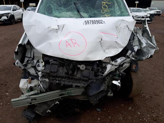 3N63M0YN1JK692536 - 2018 CHEVROLET CITY EXPRE Beyaz fotoğraf 9