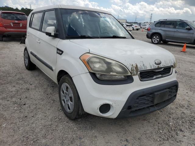 KNDJT2A52D7569608 - 2013 KIA SOUL WHITE photo 1