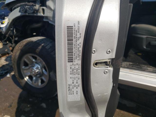 3C6UR5CL7JG316624 - 2018 RAM 2500 ST SILVER photo 10