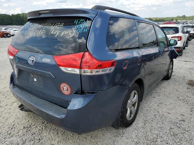 5TDKK3DC5ES458324 - 2014 TOYOTA SIENNA LE BLUE photo 4