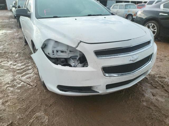 1G1ZB5E15BF123656 - 2011 CHEVROLET MALIBU LS WHITE photo 9