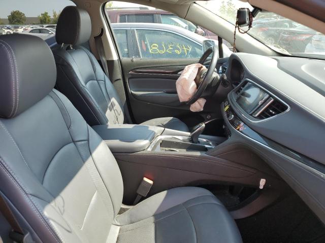 5GAEVBKW9JJ205818 - 2018 BUICK ENCLAVE PR SILVER photo 5