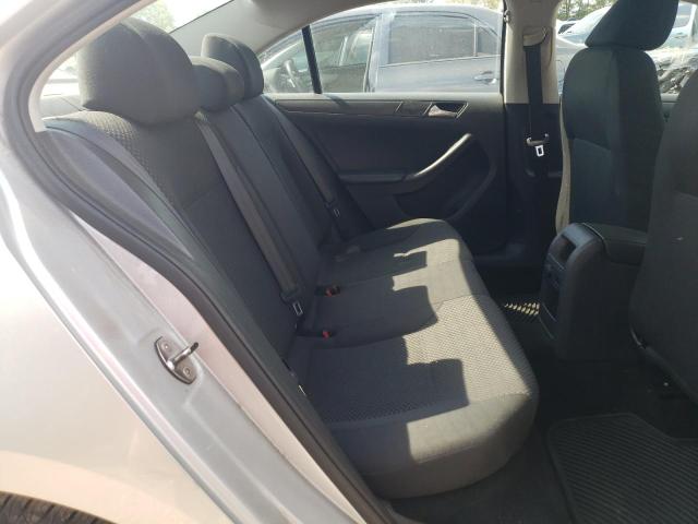3VW1K7AJ8EM411937 - 2014 VOLKSWAGEN JETTA BASE SILVER photo 6