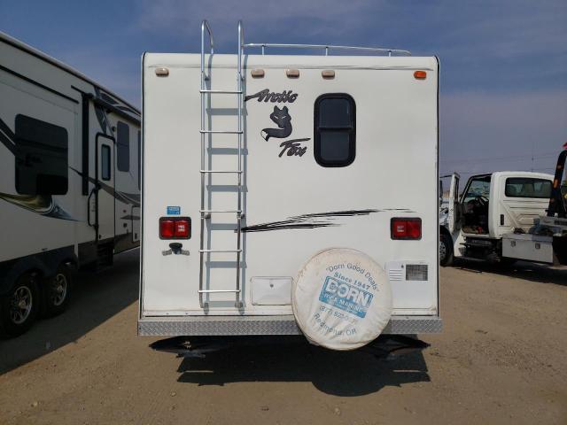 4N11R252640120196 - 2004 ARCT CAMPER WHITE photo 5