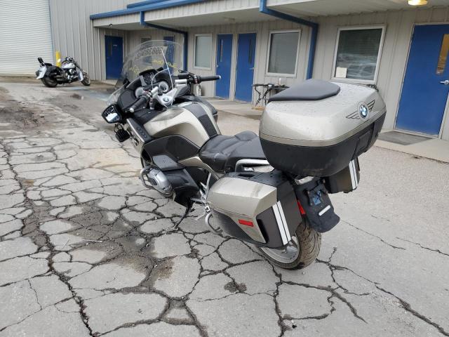 WB10A1307HZ431843 - 2017 BMW R1200 RT BEIGE photo 3