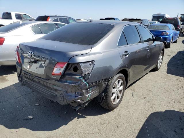 4T4BF3EK8BR195846 - 2011 TOYOTA CAMRY BASE GRAY photo 4