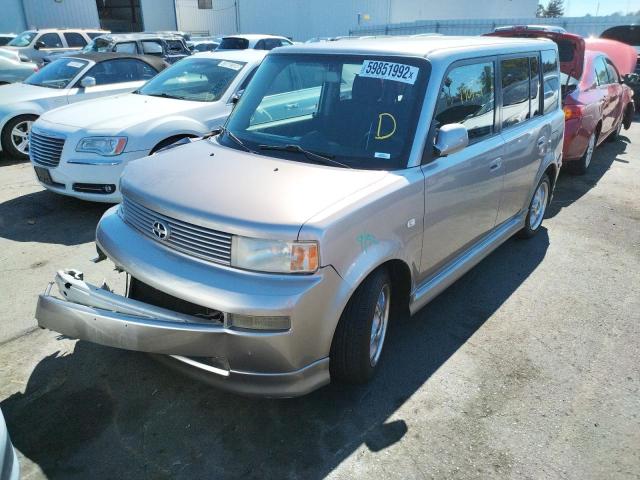 JTLKT324364030276 - 2006 TOYOTA SCION XB SILVER photo 2