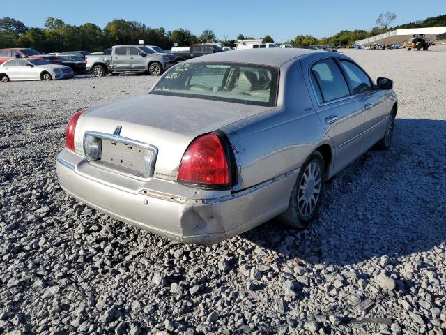 1LNHM81V26Y633881 - 2006 LINCOLN TOWN CAR S SILVER photo 4