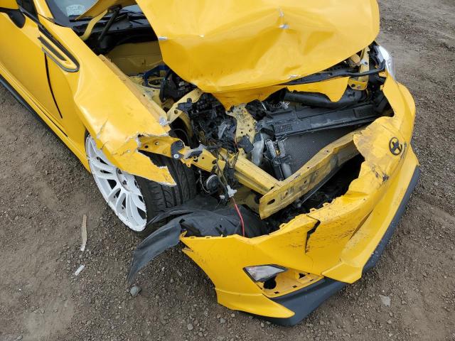 JF1ZNAA11F9706541 - 2015 TOYOTA SCION FR-S YELLOW photo 9