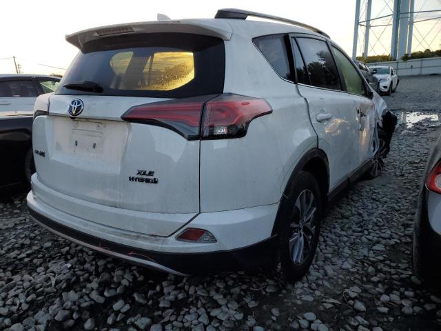 JTMRJREV6JD251080 - 2018 TOYOTA RAV4 HV LE WHITE photo 4