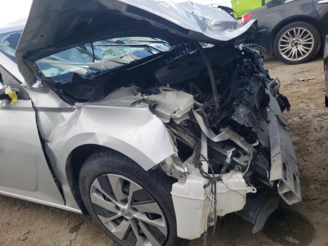 1N4BL4BV7KC230626 - 2019 NISSAN ALTIMA S SILVER photo 9