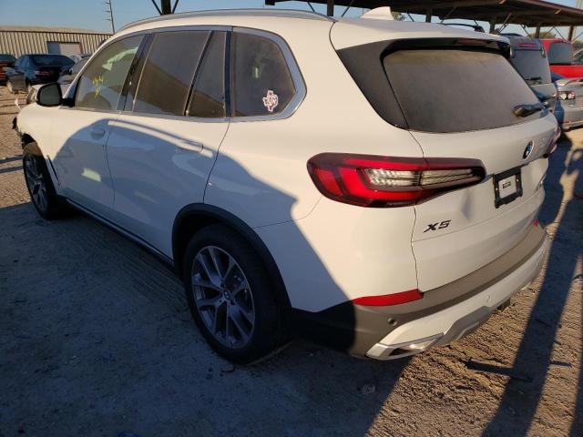 5UXCR4C0XP9N48419 - 2023 BMW X5 SDRIVE WHITE photo 3