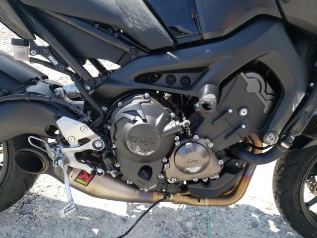 JYARN33EXGA009869 - 2016 YAMAHA FZ09 BLACK photo 7