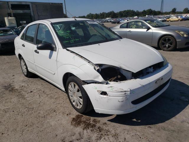 1FAFP34Z74W144167 - 2004 FORD FOCUS SE C WHITE photo 1