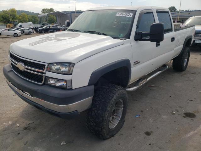 1GCHK33226F118469 - 2006 CHEVROLET SILVERADO WHITE photo 2