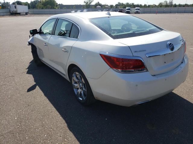 1G4GG5G3XDF219053 - 2013 BUICK LACROSSE P WHITE photo 3