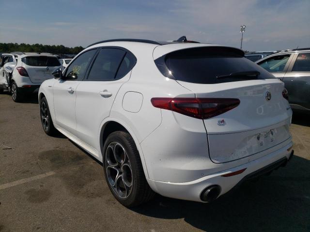 ZASPAKBN1N7D30719 - 2022 ALFA ROMEO STELVIO TI WHITE photo 3