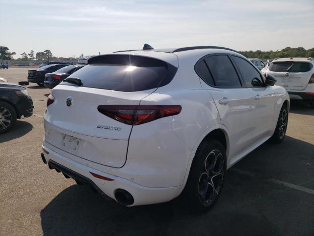 ZASPAKBN1N7D30719 - 2022 ALFA ROMEO STELVIO TI WHITE photo 4