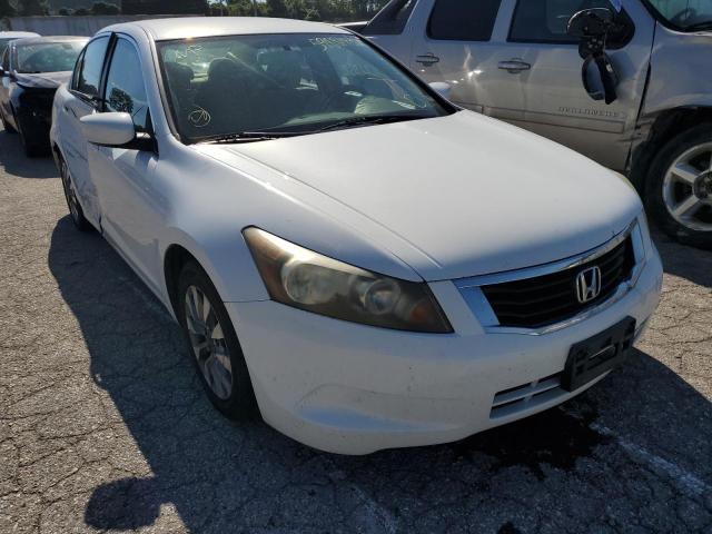 1HGCP2F31AA154025 - 2010 HONDA ACCORD LX WHITE photo 1