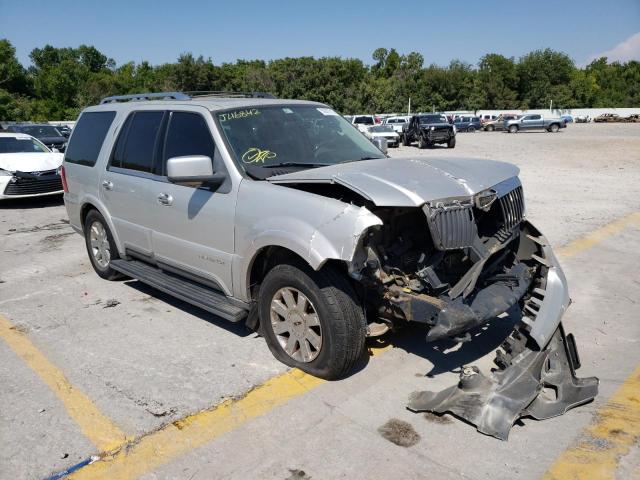 5LMFU28R73LJ46842 - 2003 LINCOLN NAVIGATOR 银色 照片 1