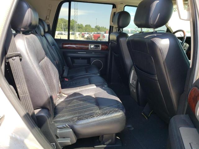 5LMFU28R73LJ46842 - 2003 LINCOLN NAVIGATOR 银色 照片 6