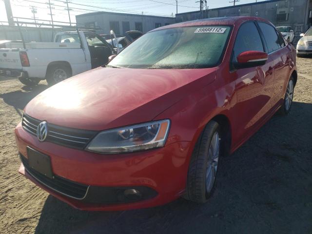 3VWLX7AJ6BM377373 - 2011 VOLKSWAGEN JETTA SEL RED photo 2