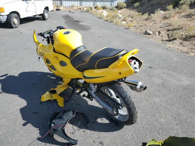 JS1GN79A012100748 - 2001 SUZUKI GSX600 F YELLOW photo 3