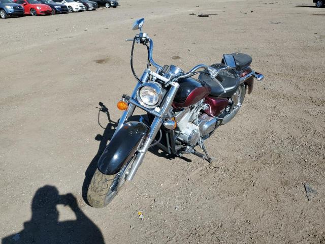 JH2RC50334M003423 - 2004 HONDA VT750 CA TWO TONE photo 2