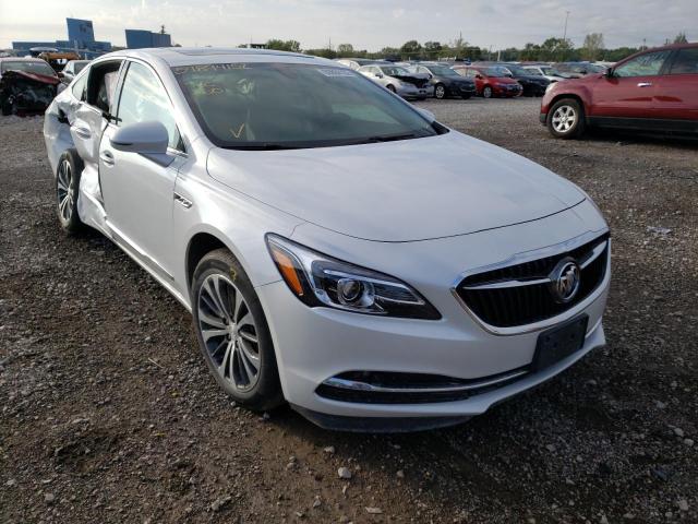1G4ZP5SS6HU133652 - 2017 BUICK LACROSSE E WHITE photo 1